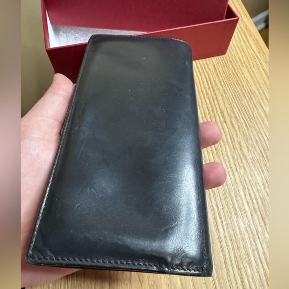 ✨SALVATORE FERRAGAMO LEATHER BIFOLD W/ BOX✨ - Picture 10 of 12